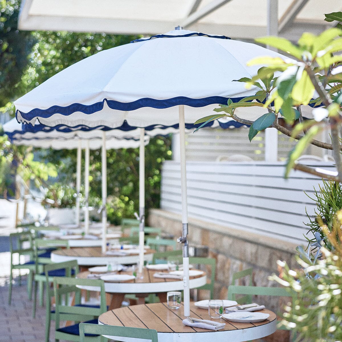 The Club Umbrella - Rivie White